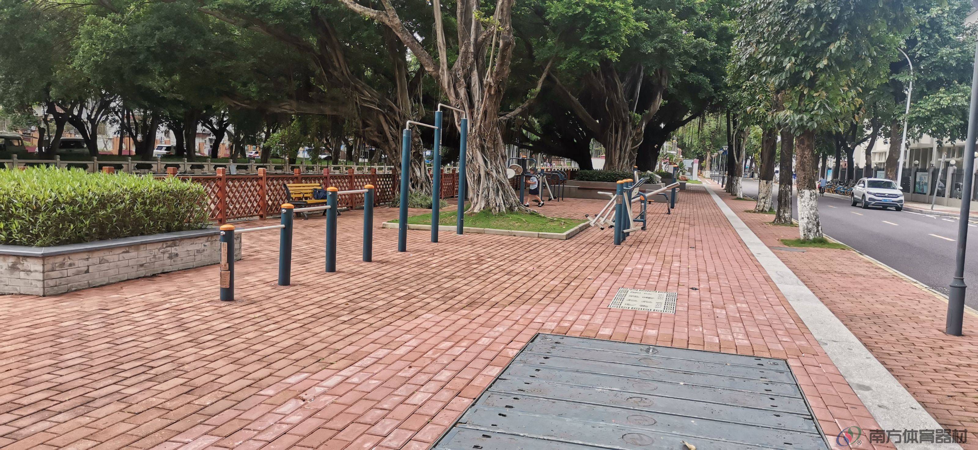 华发健身小公园(图1)